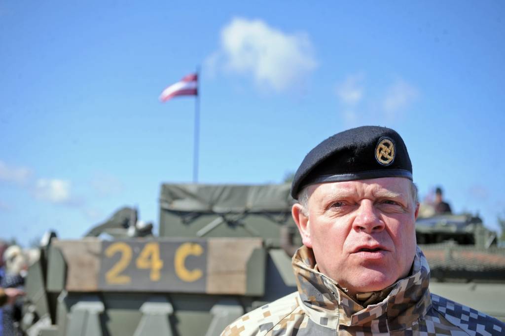 NBS komandieris: Visdrīzāk krievi ievēro taktisku pauzi, lai uzbruktu ziemā