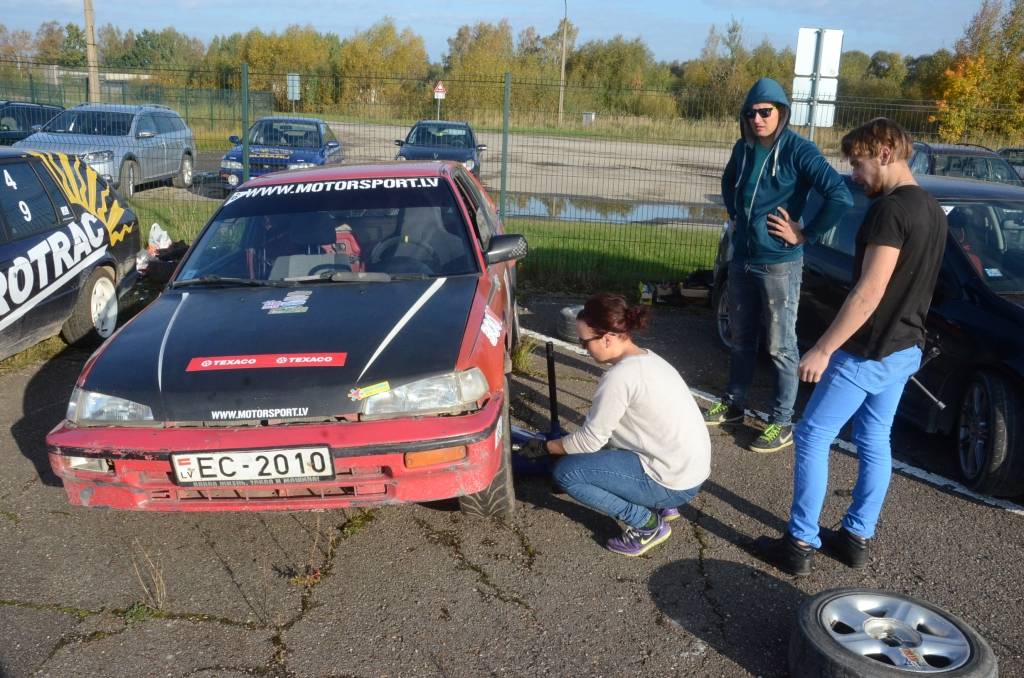 FOTO: "KTSK kausa 2014" pēdējais posms Liepājas lidostā