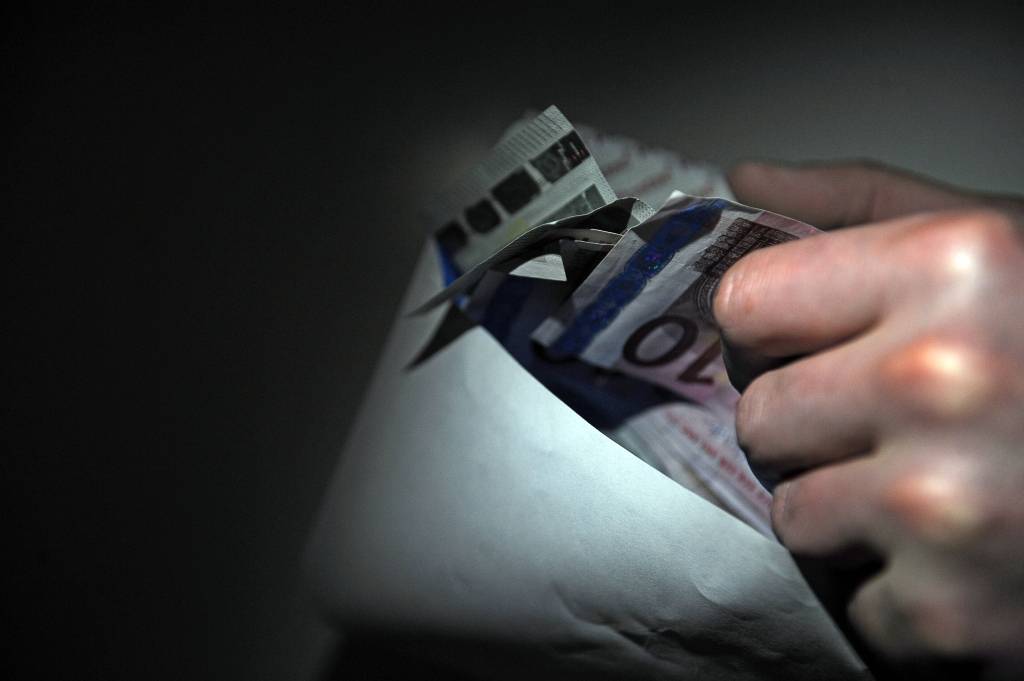 VID atklāj aplokšņu algas orķestrim gandrīz 5000 eiro vērtībā