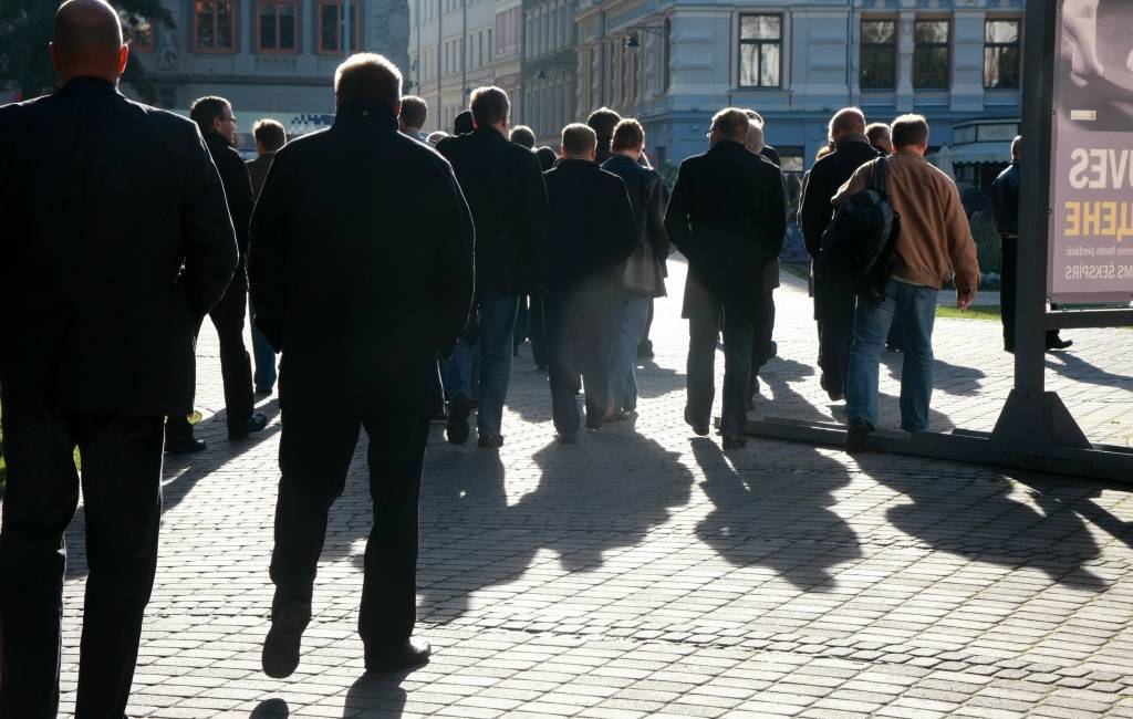 Bezdarbs rūk, bet pabalsta saņēmēju vairāk
