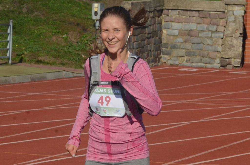 FOTO: Irīna Štūla - Pankoka un Reinis Hartmanis uzvar skrējienā "Liepājas stunda 2014"
