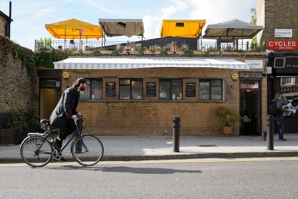 Londonas vecās tualetes pārvēršas kafejnīcās 