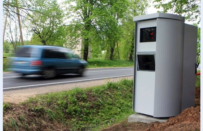 Valsts policija līdz ar jauno fotoradaru uzstādīšanu sodīs auto īpašnieku vai turētāju