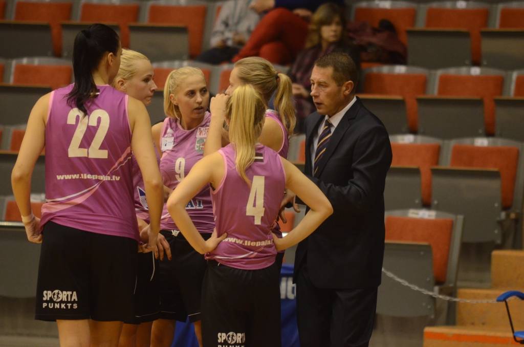 FOTO: "Vega 1/Liepāja" pārliecinoši uzvar Latvijas U-16 izlasi