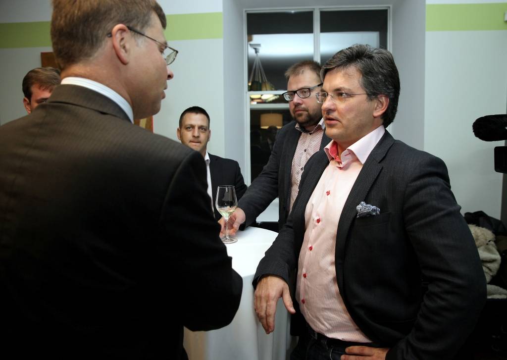 Dālderis vēl nepošas uz Briseli
