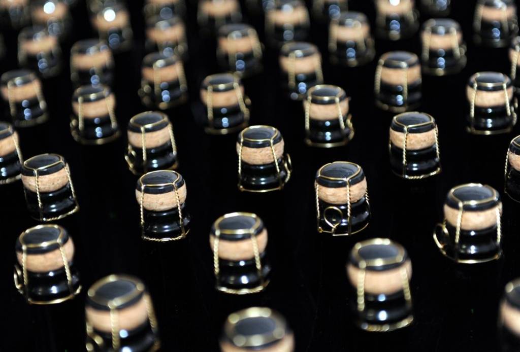  Amber Beverage Group holdingā iekļaus Baltijas SPI Group uzņēmumus, arī Latvijas balzamu