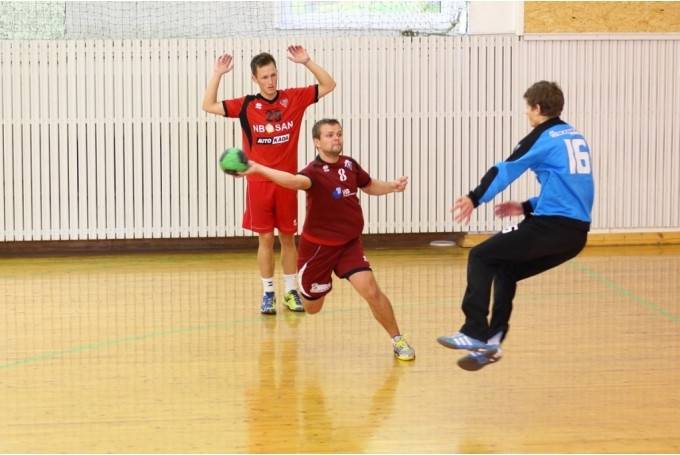 "Vaiņodes" handbolisti uzvar pārliecinoši