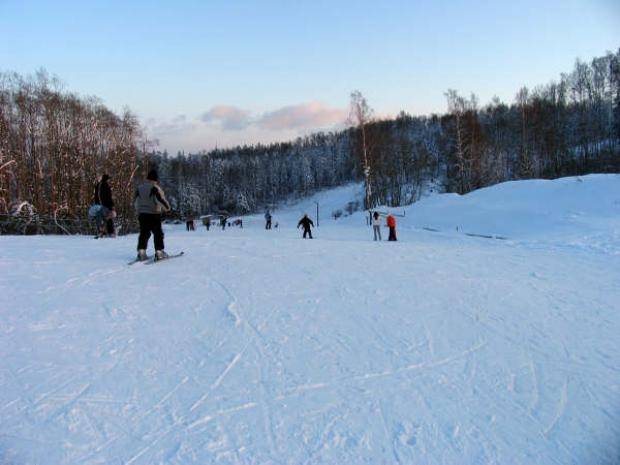 Slēpošanas trases Latvijā pastāvīgu salu prognozē novembrī; "Jēkaba grava" šogad slēgta