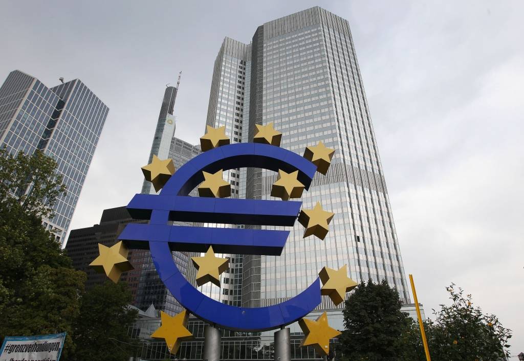  Latvijas bankas ECB pārbaudes izturējušas; eirozonas bankām trūkst 25 miljardi eiro