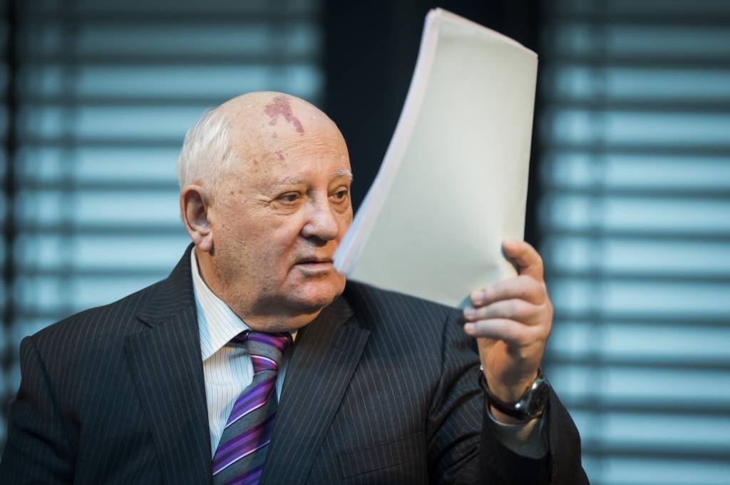 Gorbačovs: pasaulei draud jauns Aukstais karš