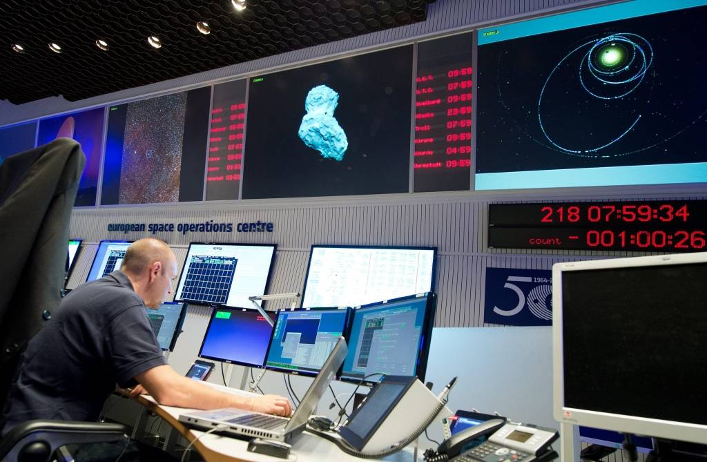 Plāno nosēdināt robotu uz komētas virsmas