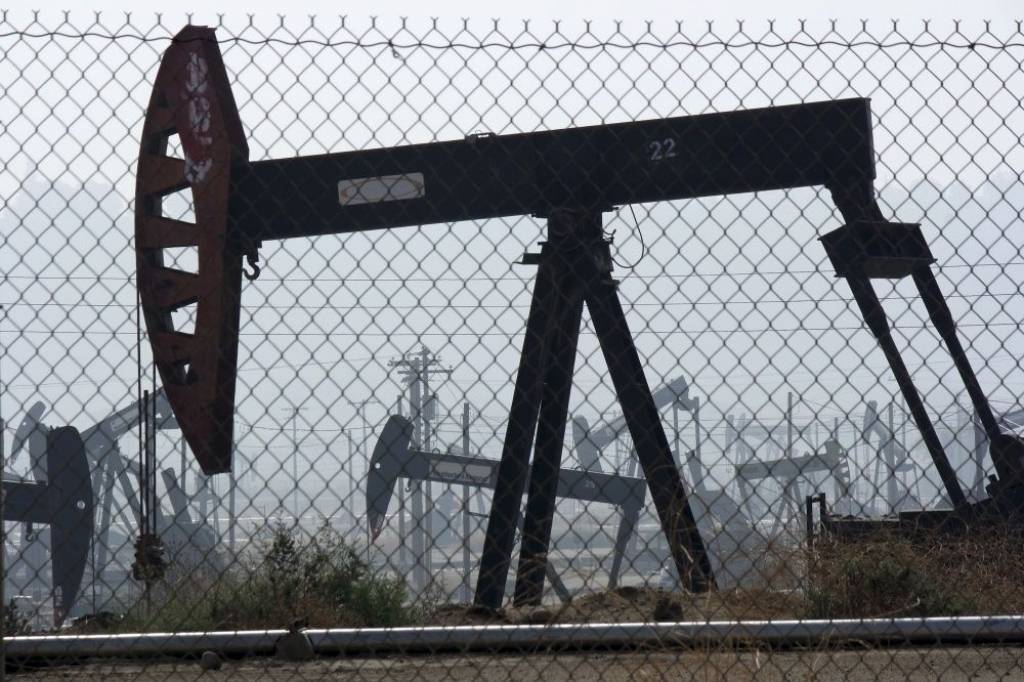 Investors: Portfeļos vajagot palielināt akciju īpatsvaru 