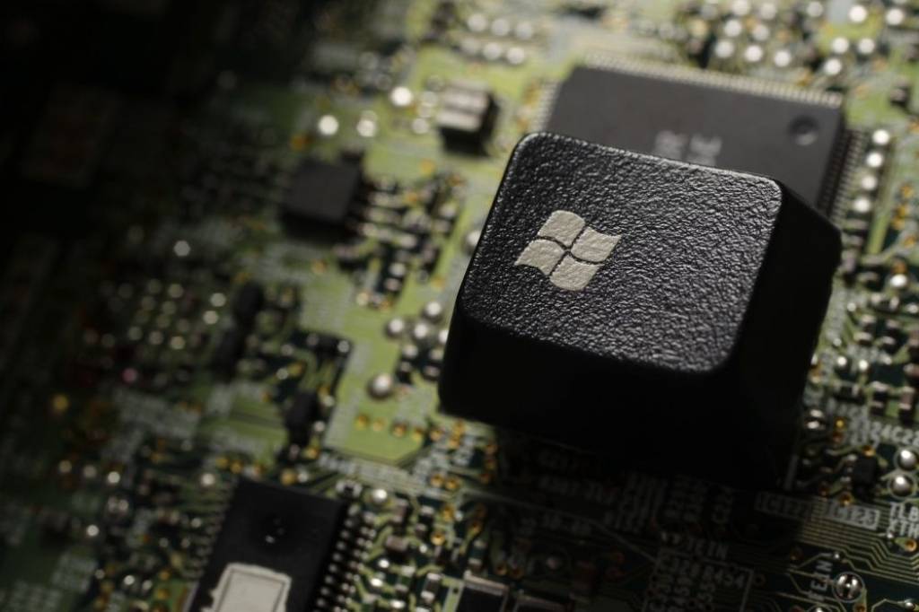 Microsoft apsteidz ExxonMobil, kļūstot par otro vērtīgāko uzņēmumu pasaulē