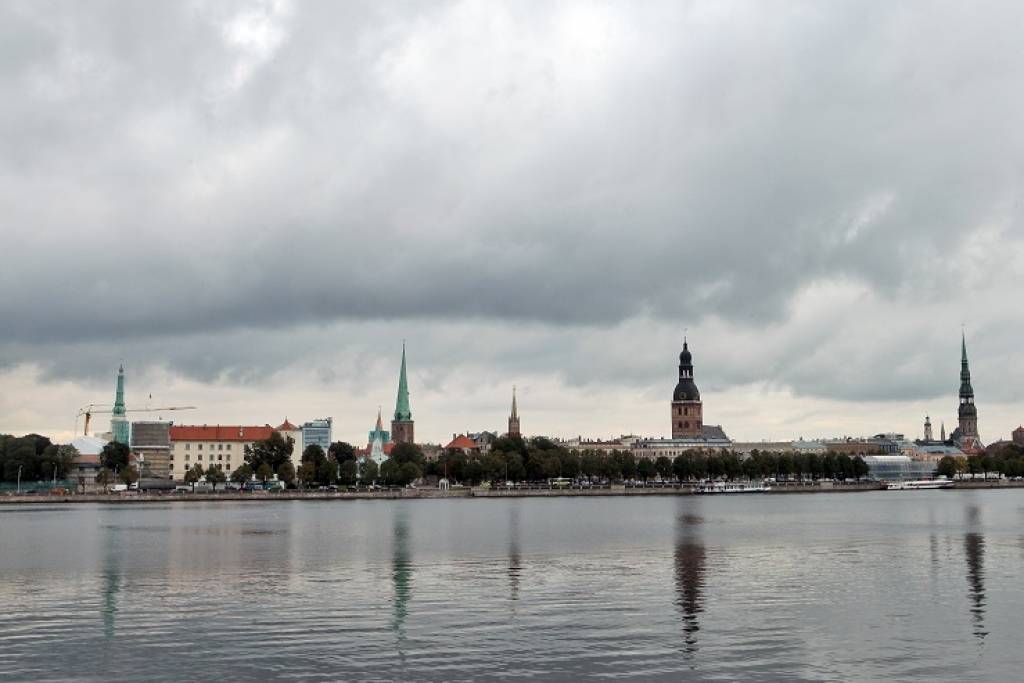 Tuvākajā nedēļā arvien vairāk piesals, nokrišņi nav gaidāmi