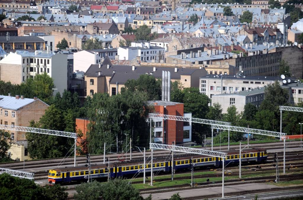 Sotheby's: iegādāties dārgu namīpašumu Rīgas centrā šobrīd neatmaksājas