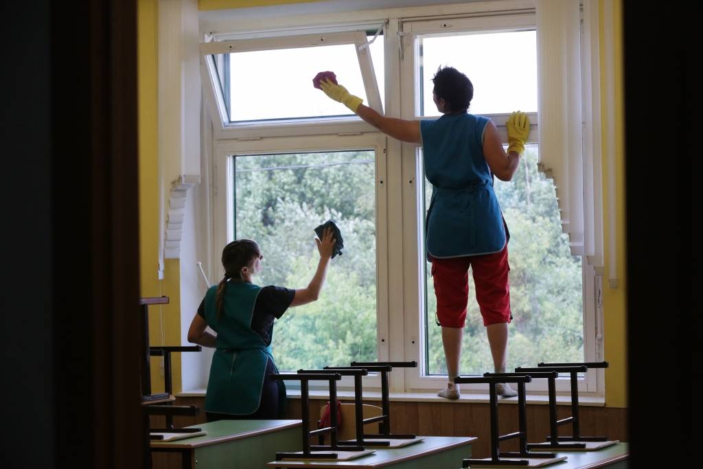 Uzkopēju asociācija draud ar apkopēju streiku