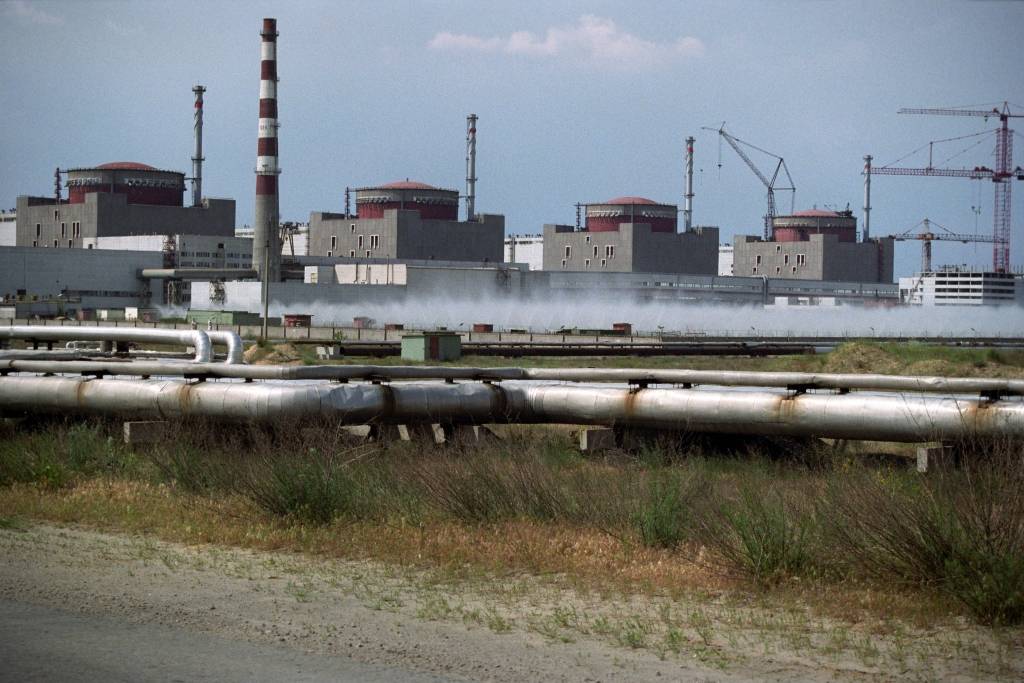 papildināta (15:56) - Ārkārtas remontdarbi Ukrainas atomelektrostacijā izraisa traucējumus strāvas padevē