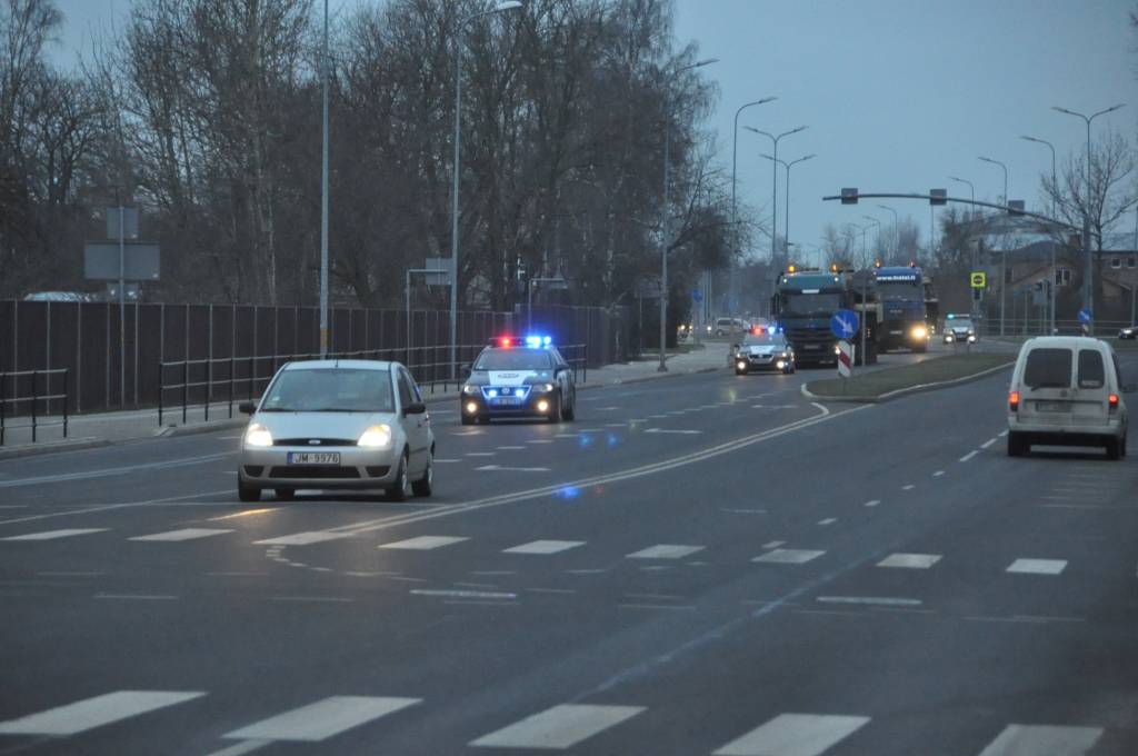 FOTO: Liepājas pilsētas ielās tanki 