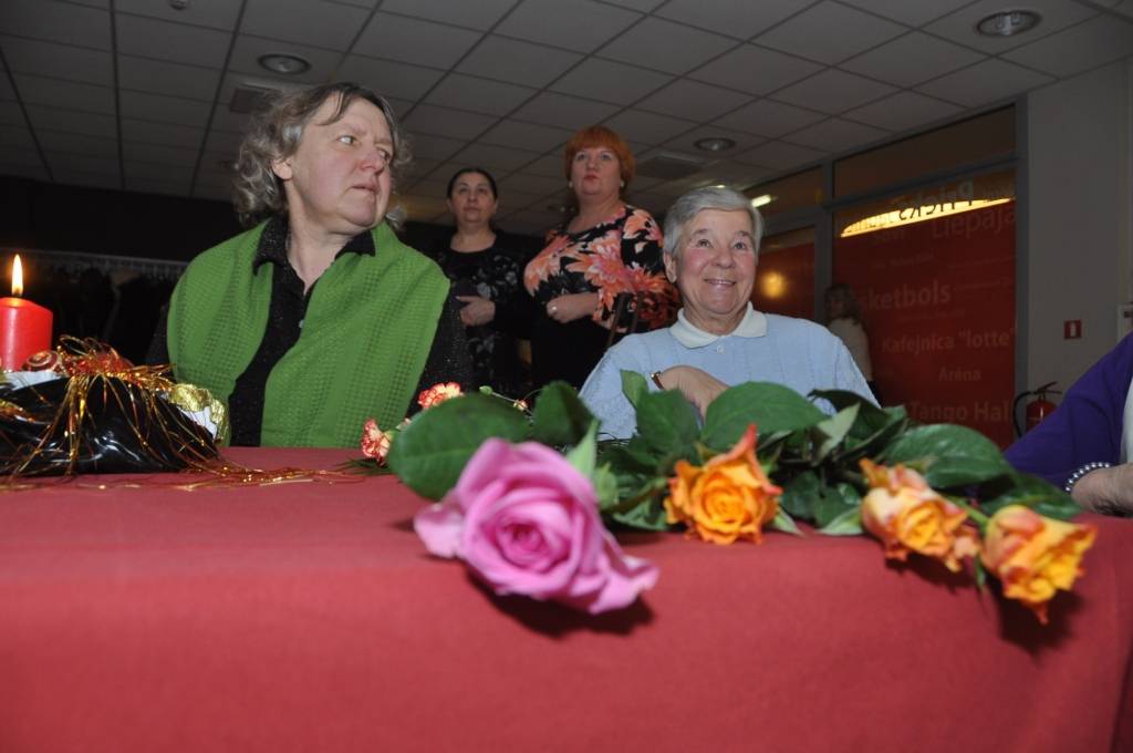 FOTO: Godina veiksmīgākās NVO un brīvprātīgā darba veicējus