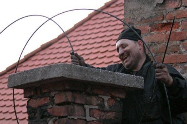 Ugunsdzēsēji atgādina par nepieciešamību rūpīgāk kopt skursteņus