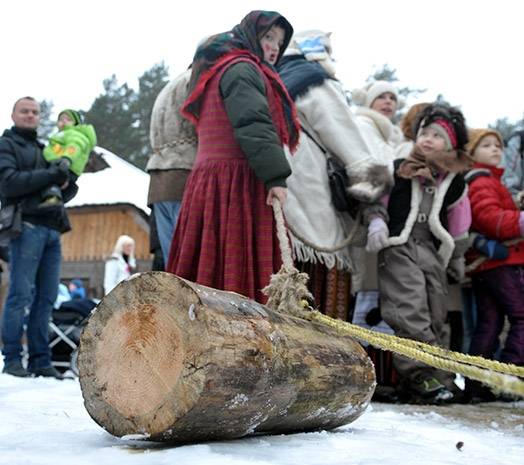 "Zvanītājos" aicina uz tirdziņu un Ziemassvētku skoliņu