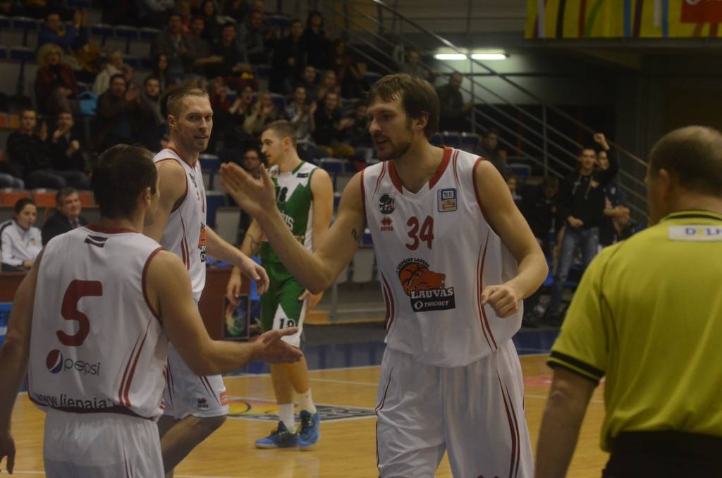 "Liepāja"/"Triobet" basketbolisti spraigā duelī sagādā "Valmierai" sesto zaudējumu pēc kārtas