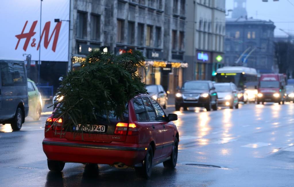 Dienas laikā vējš pierims, gaidāmi īslaicīgi nokrišņi