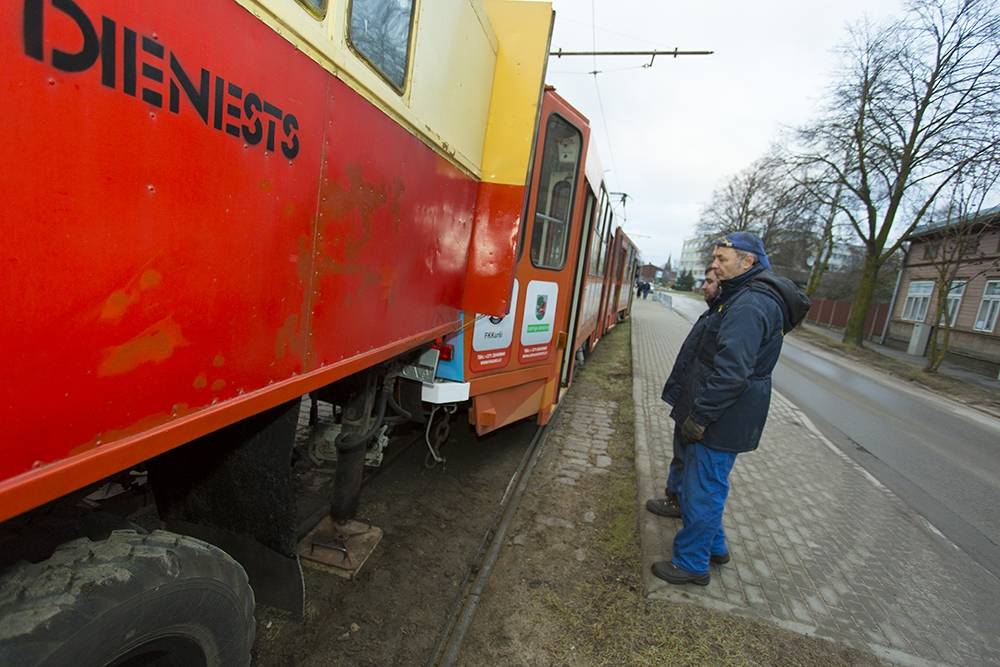 Tramvaja kustība atjaunota