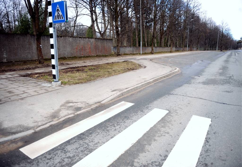 Avārijās atkal cietuši vairāki gājēji
