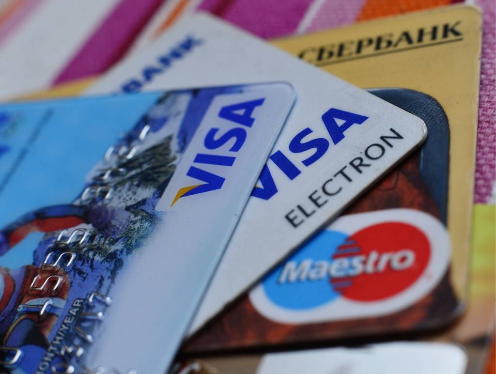 Visa un MasterCard aptur operācijas okupētajā Krimā