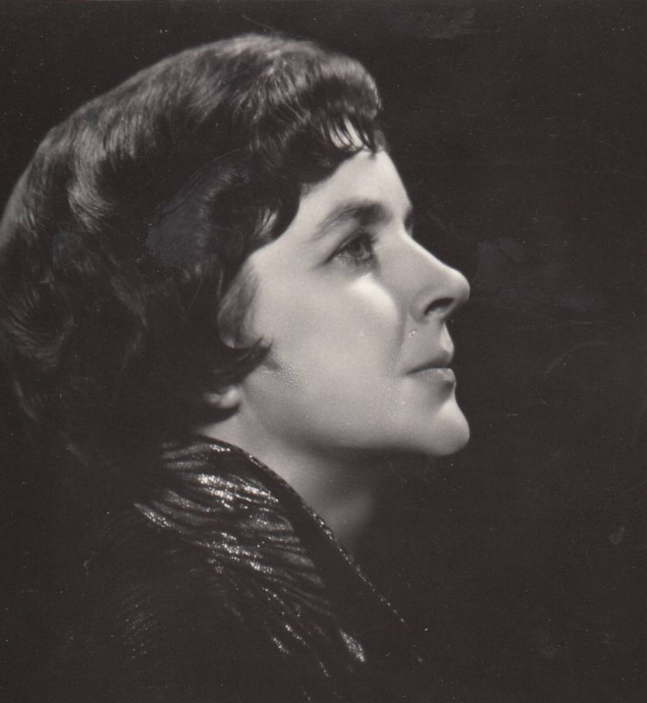 Mūžībā aizgājusi ilggadējā Operas soliste Austra Tauriņa (14.07.1927.–24.12.2014.)