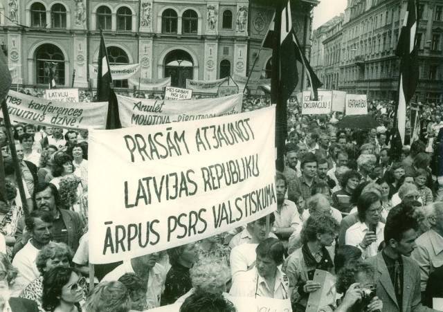 Vaiņodē iedegs barikāžu atceres ugunskuru