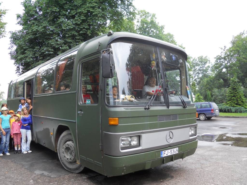 Nīcā tomēr izdodas pārdot veco autobusu
