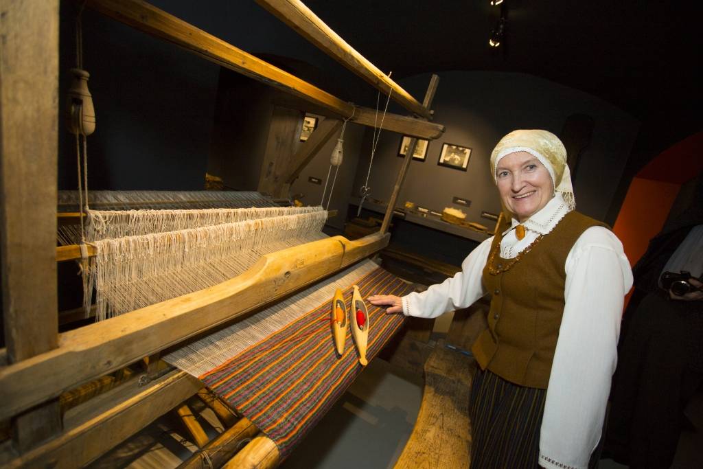 Liepājas muzejs aicina uz sarunu par vilnas pārstrādi "No aitas līdz audumam"