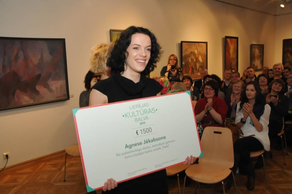 Vēl var pieteikt pretendentus "Liepājas Kultūras balvai 2014"