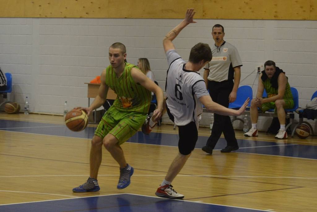 "Fēnikss" un "Bārta" uzvar Grobiņas novada čempionāta basketbolā spēlē