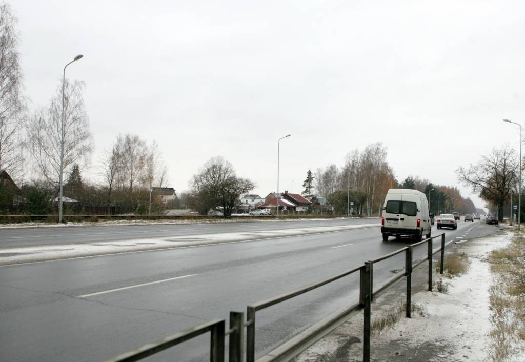 Uz atsevišķiem ceļa posmiem apgrūtināti braukšanas apstākļi