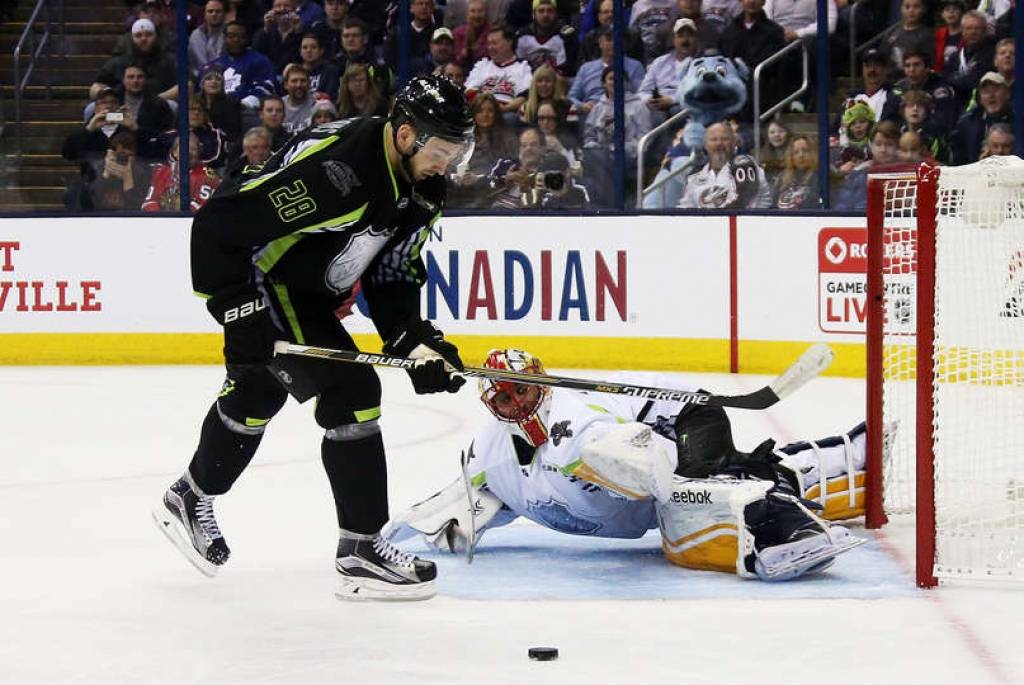 Girgensons NHL Zvaigžņu spēlē bez rezultativitātes punktiem