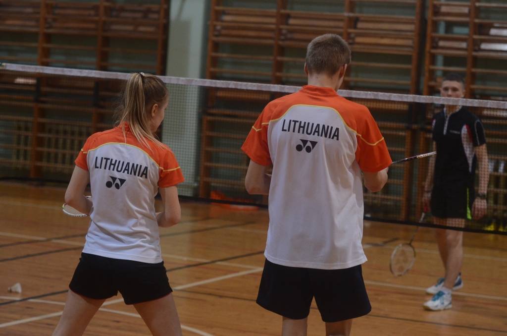 FOTO: Badmintons Liepājā uzņem arvien lielākus apgriezienus