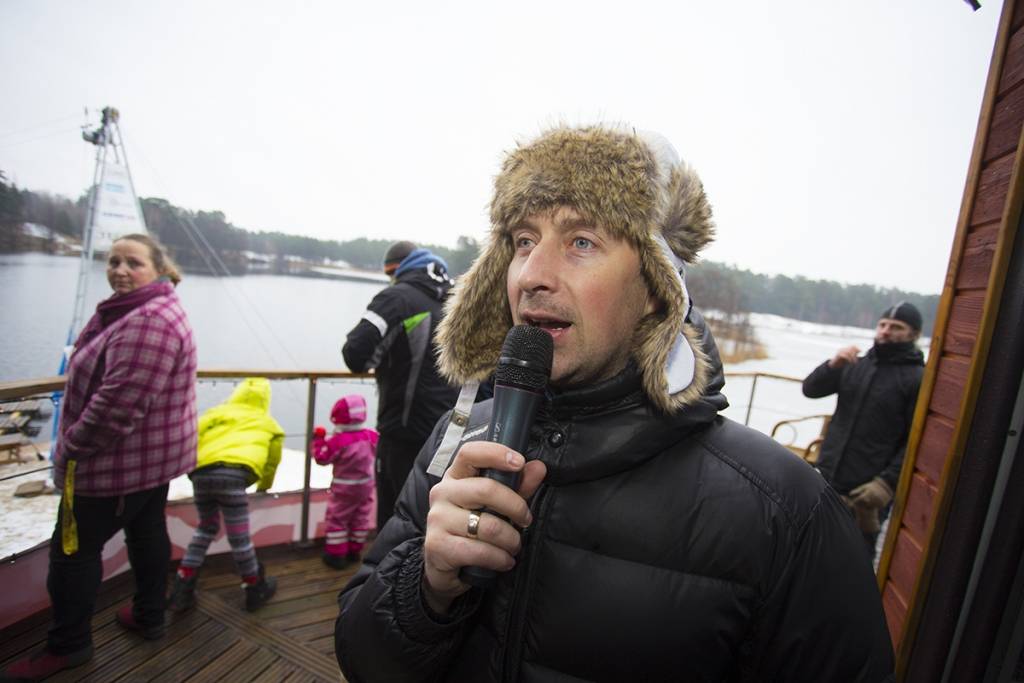 FOTO.VIDEO: "Roņi" sacenšas par medaļām Liepājā