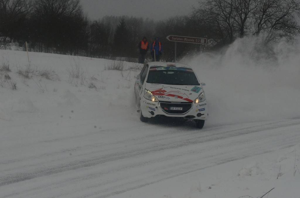 FOTO.VIDEO: Poļi rallijā "Rally Liepāja 2015" kūleņo Kaģenes līkumā