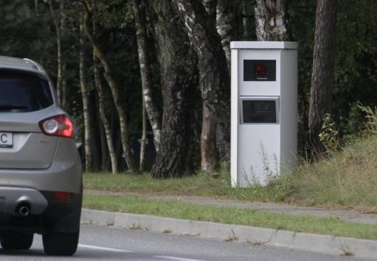 Latvijā darbu uzsāk pirmie stacionārie fotoradari