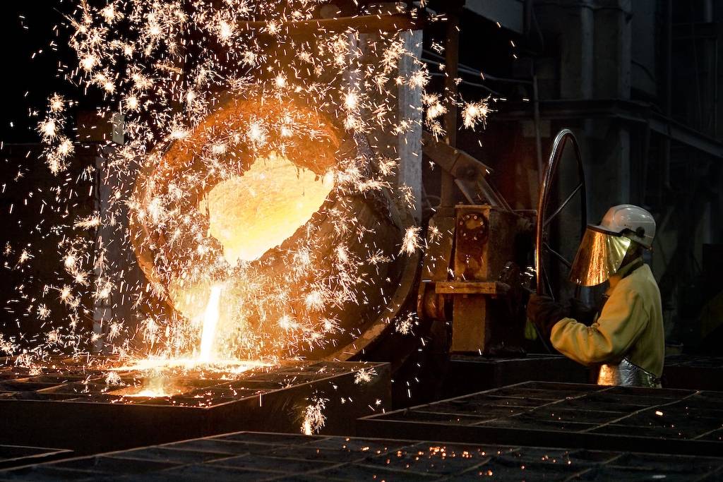 "Liepājas metalurgā" jau atgriezušies strādāt 550 darbinieki