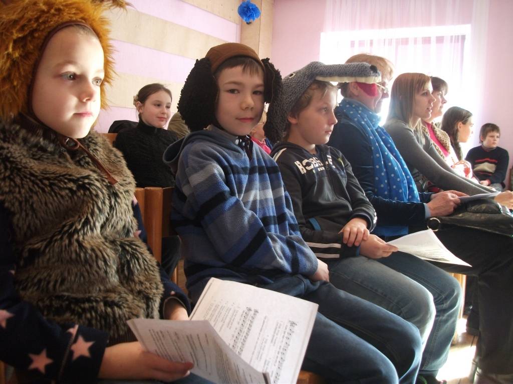FOTO: Krotē svin Meteņus un folkloras kopas "Traistēni" jubileju