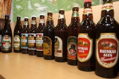 Nepilngadīgajam pārdod alu