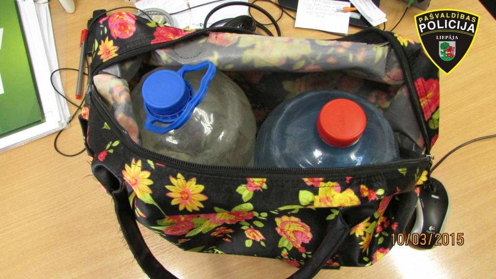 Konfiscē nelegālo alkoholu