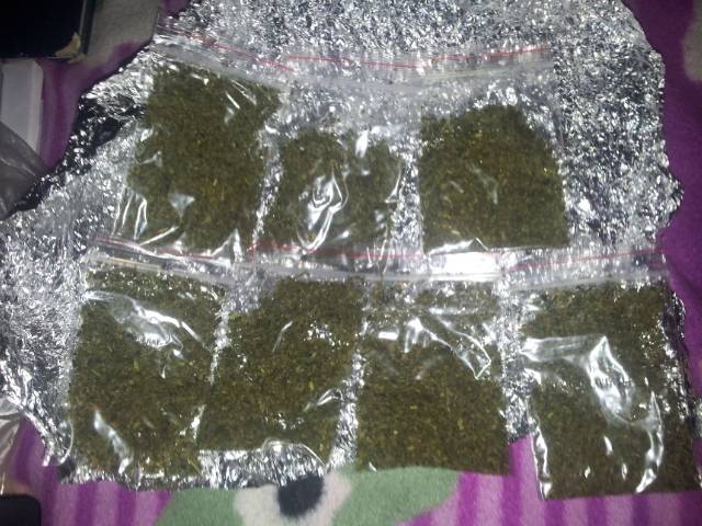 Liepājā aiztur septiņas personas par narkotiku tirdzniecību un glabāšanu lielos apmēros