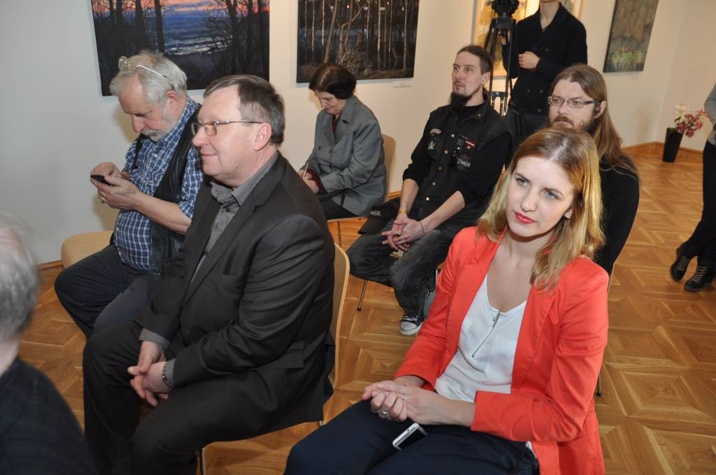 FOTO: Iznāk grāmata "Liepājas populārās mūzikas stāsti"