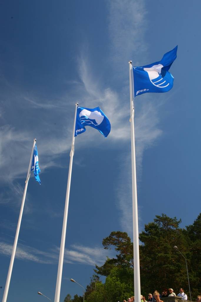 Zilais karogs plīvos arī Liepājā un Pāvilostā