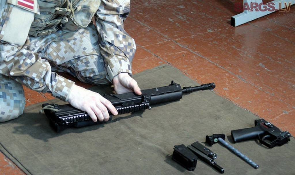 300 rezerves karavīri saņem pavēstes uz militārajām mācībām